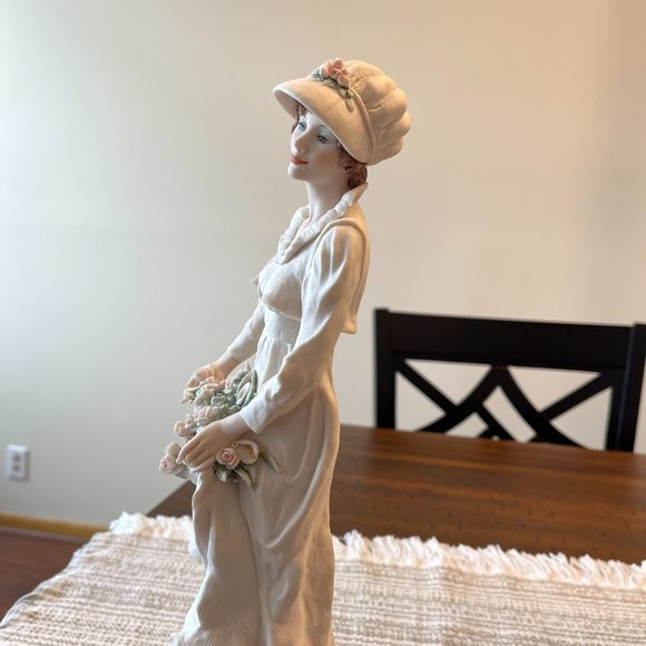 Giuseppe Armani Rosanna Italian Handmade Figurine - Picture 5 of 6